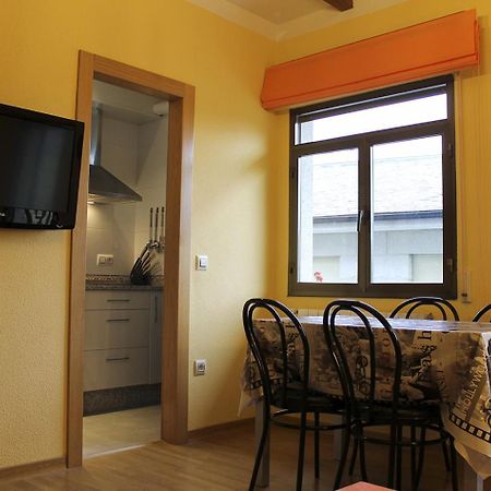 Apartamentos Monasterio San Martín de Castañeda Екстериор снимка