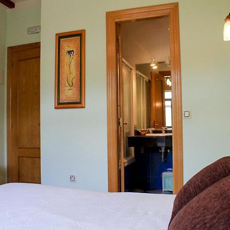 Apartamentos Monasterio San Martín de Castañeda Екстериор снимка
