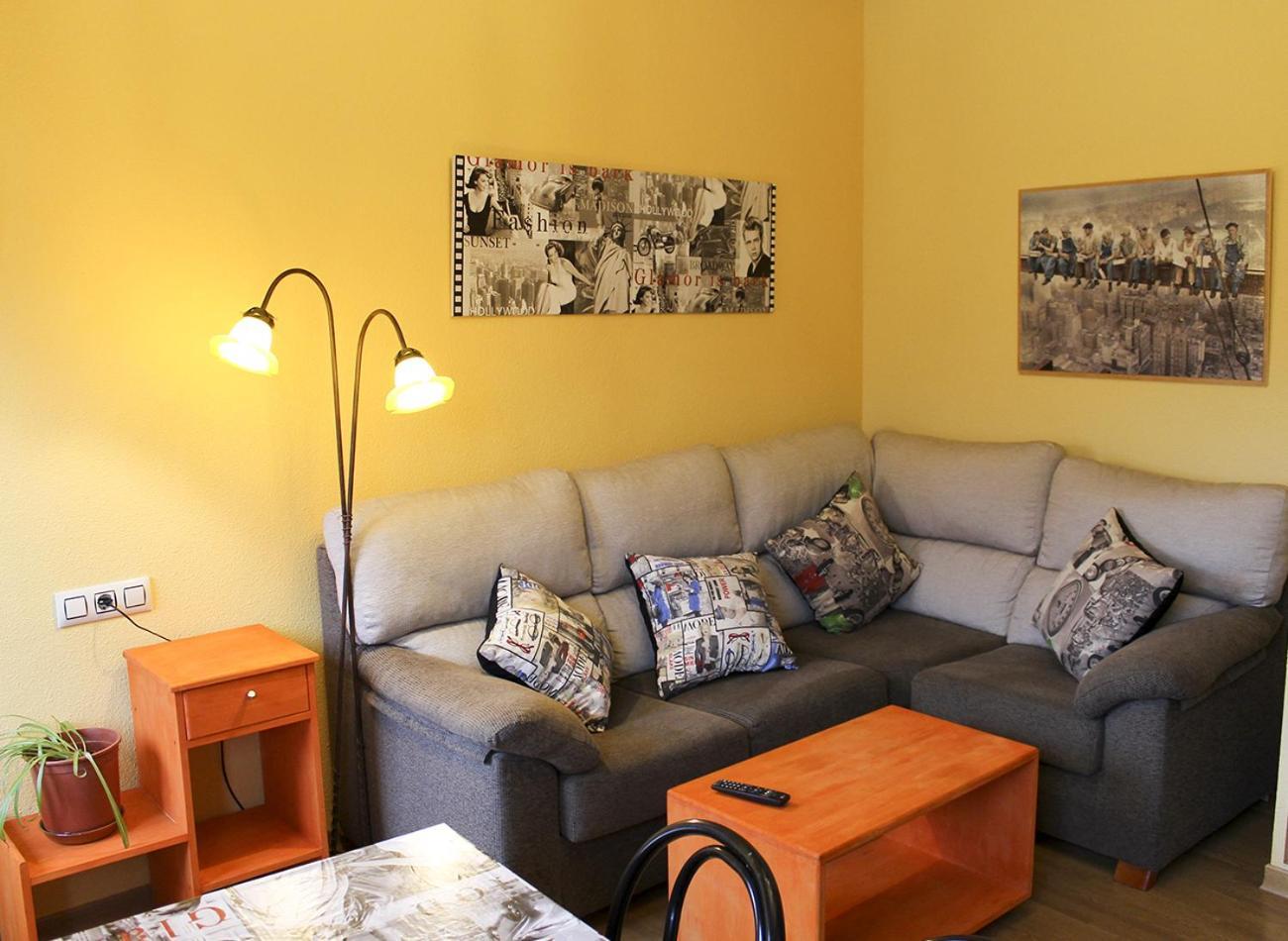 Apartamentos Monasterio San Martín de Castañeda Екстериор снимка