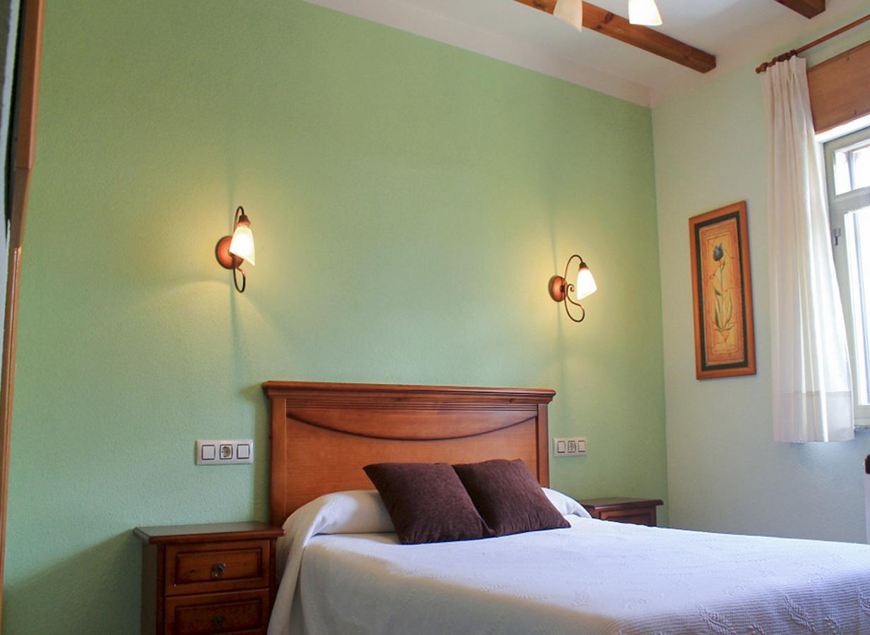Apartamentos Monasterio San Martín de Castañeda Екстериор снимка
